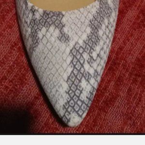 Michael Kors Gray Snakeskin Design Heels 8.5M
